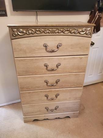 Tall dresser 1