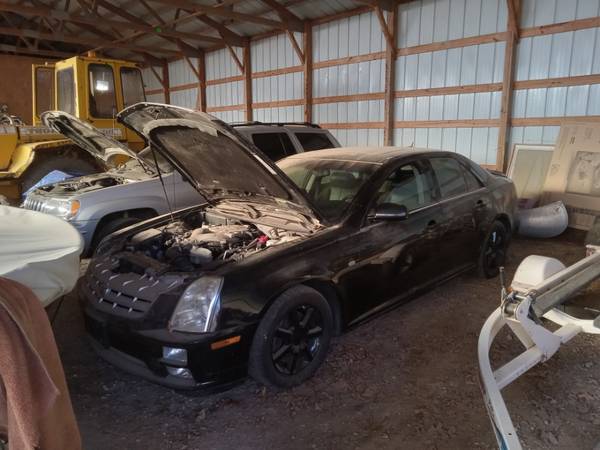 2005 cadillac sts 1