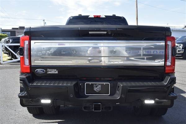 2024 Ford F-450 Super Duty Platinum, con todo incluido, cabina doble, cama larga, diésel - $99.90063470763562241123