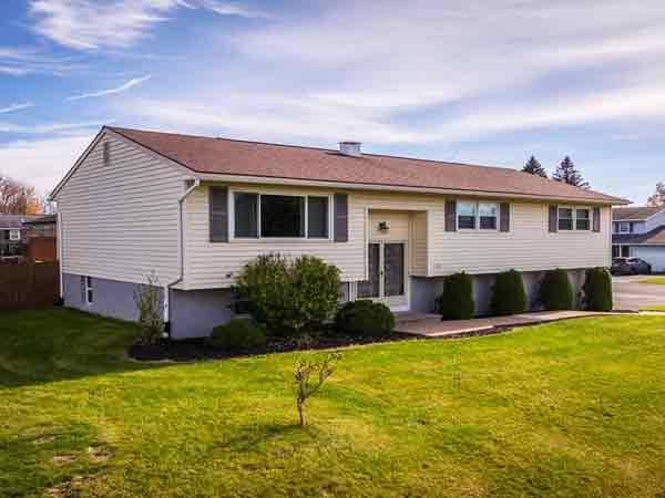 Spacious 3BR / 2BA House – Utica Neighborhood
$900
Utica, NY Spacious 3BR / 2BA House – Utica Neighborhood
$900
Utica, NY