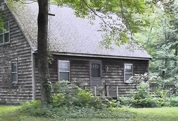 $1,750 / 2br - Columbia lakefront small home for rent (Lakefront)63989075161987120