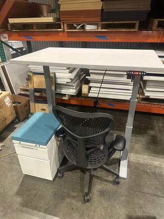 Herman Miller JRB Studio 48x30” & 48x24  Standing Desk! We Also Have Chairs, M - $325 (Southcenter)63471454832129123