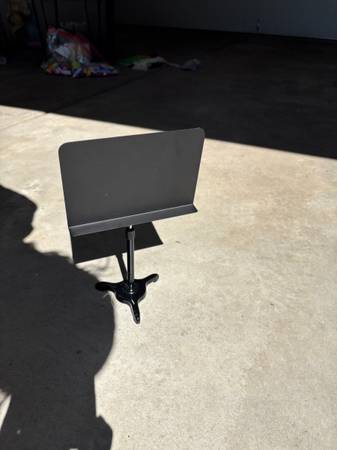 American Girl Doll Adjustable Music Stand 1