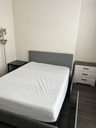 $1,200 / 1br - Open furnished room in modern townhouse near Intel/Nike63831771301763120