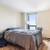 Junior one-bedroom apt right off the Lake! 4 thumbnail
