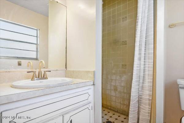 $1950.00 / 3br - 1536ft2 - Comfortable 3BR/2BA Home with Garage – Jacksonville, FL64005270860803123