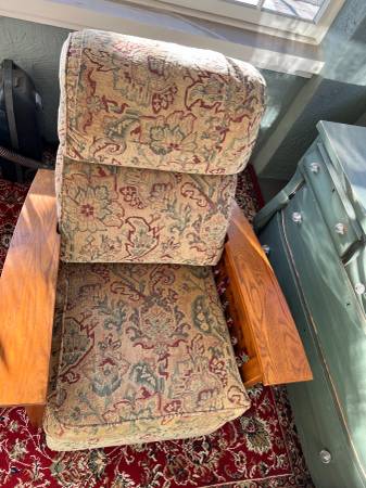 Lazy Boy Classics Recliner - $280 (alameda)63471438029955120