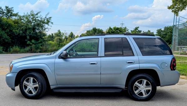 2006 Chevrolet Trailblazer LT 3 Owner Super Clean Carfax in Hand - $6,250 (Walton)63470601143299122