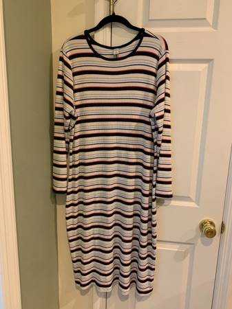 Dress: plus size, knitted, horizontal stripes, long sleeves 1