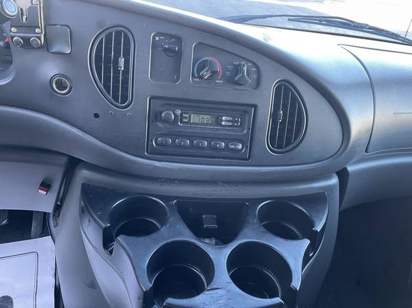 2007 Ford E-250 - Photo 15