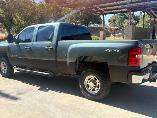 2007 Chevy Silverado 2500HD Diesel 4x4 Crew Cab - $20,000 (morgan hill)63478426259203122