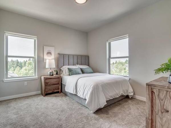 $2,306 / 3br - 1184ft2 - The Elwood with a best unbeatable location - Tour Today!63831252220417124