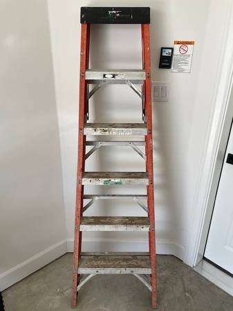 step ladder 6 foot fiberglass plus more 1