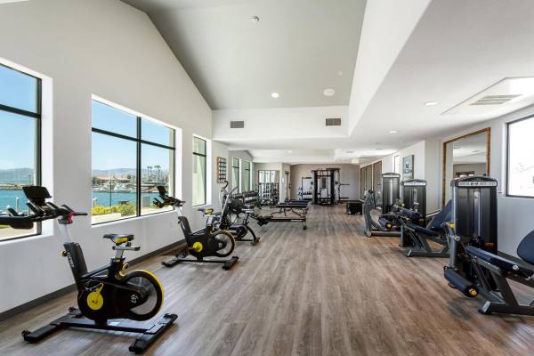 $3,232 / 1br - 790ft2 - Grand waterfront promenade with seating & bike racks, A Must See (Ventura)63668253468675122