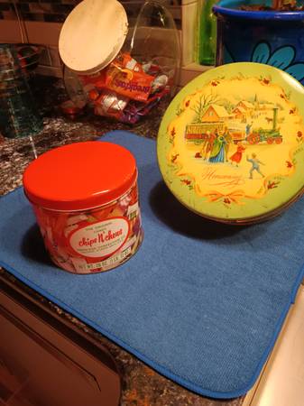 Candy or Fruit Cake Tin - Choice 1