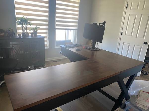 Computer Desk 1