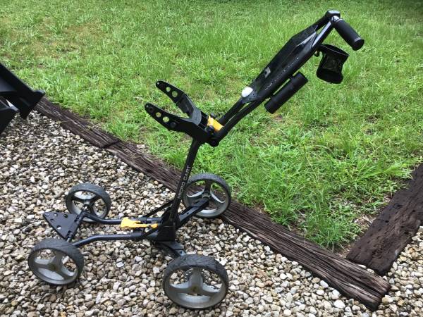 GOLF PUSH CART 1