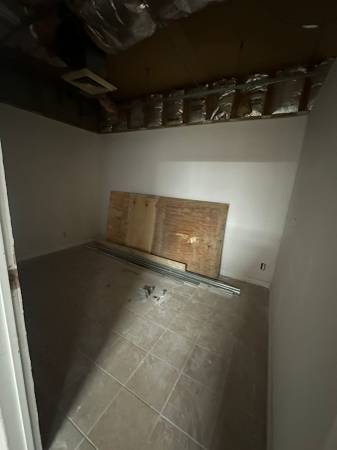 $5,000 COMMERCIAL SPACE FOR RENT 95ST ROOSEVELT AVE63854289636993122