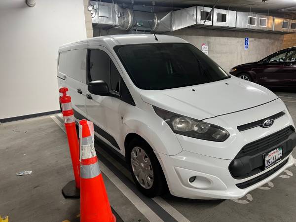 Furgón Ford Transit Connect Cargo XLT 2014 - $5,995 (North Hollywood)63623854425219122
