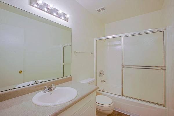 $1,109 / 479ft2 - Patio/Balcón, Cochera, Recepción de Paquetes, Triturador (Phoenix, AZ)64024995975809121