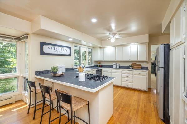 $2,900 / 3br - 2667ft2 - Peaceful & Serene, 3 Bed/2.5 Bath Home, Available Now! (Everson)63920958831106122