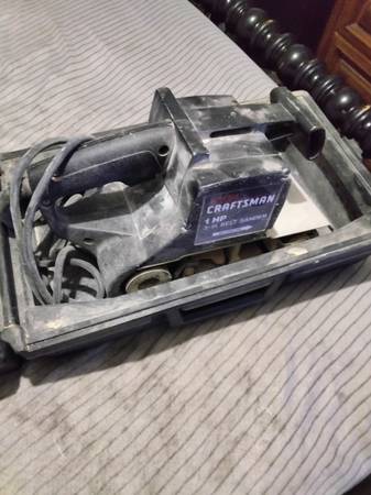 Very nice works excellent with the case Craftsman belt sander 1