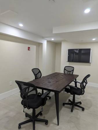 $2,100 / 1br - Income Restricted 1-Bed – Priced Well Below Market Prices (Everett)63912517097475122
