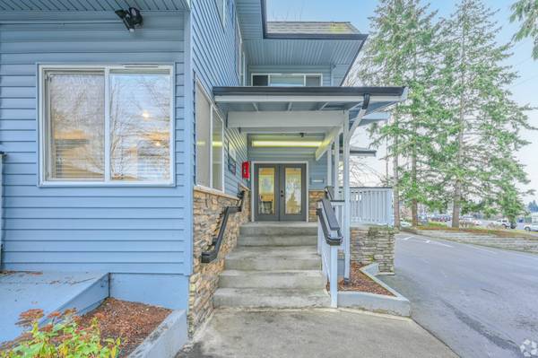 Special Move-In Offer on Upgraded Apartments - Offer Ends Soon! 1