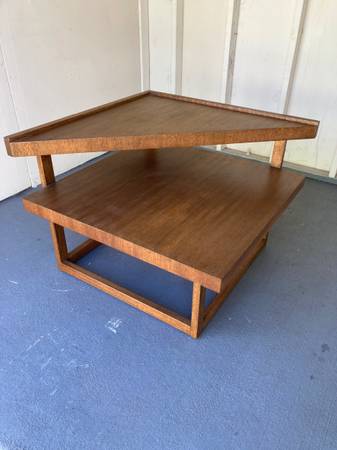 Paul Laszlo for Brown Saltman 2 tier Corner Table Coffee Vintage MCM 1