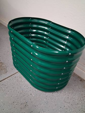 Gatden beds, 3ft X 2 ft X 2ft 1