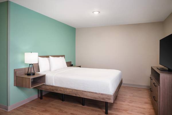 $1,767 / 1br - Accessible van parking, Accessible Front Desk, 24-Hour Front Desk (1100 Clinchfield St, Johnson City, TN)63804969076867123