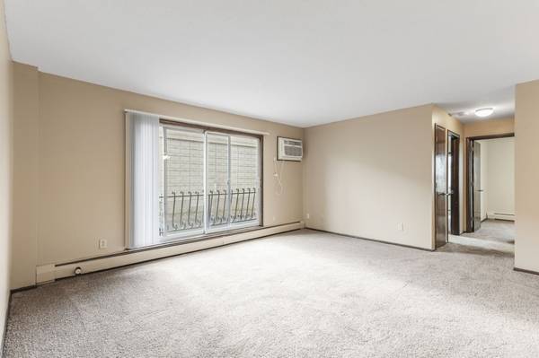 $1,095 / 2br - 750ft2 - Disponibilidad de 2 habitaciones, ¡llame hoy! - Wexford Commons (Minneapolis)63868700855425120