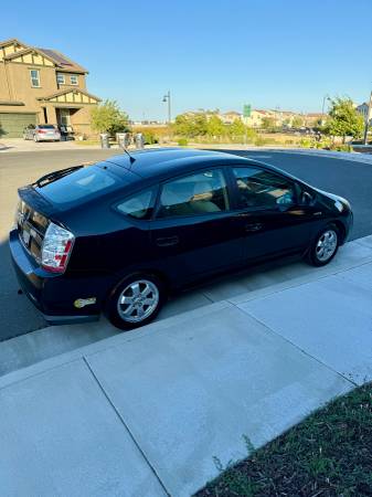 Prius Toyota 2006 - $4,800 (fairfield / vacaville)63622781210243124