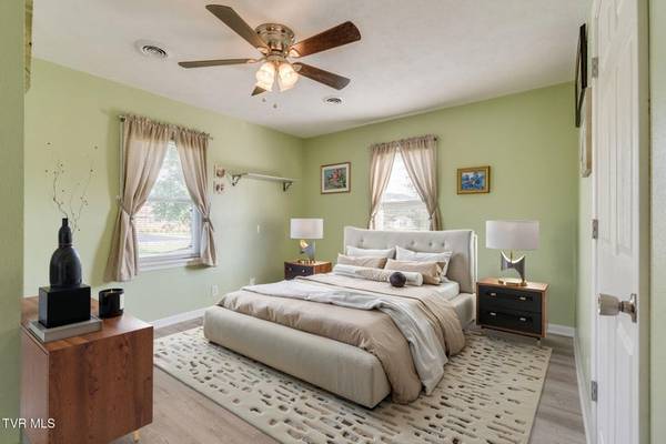 $264,900 / 3br - 1250ft2 - Hermosa casa de ladrillo reformada (Church Hill)64046205194753123