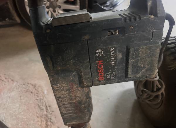 Bosch Corded Variable Speed Demo Chipping Gun 1