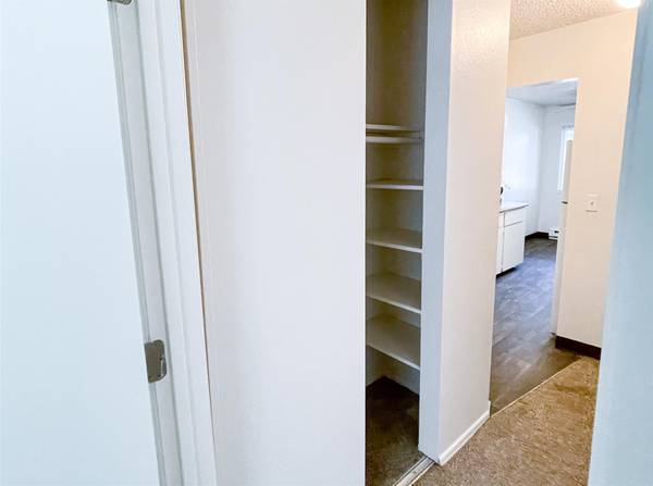 $1,365 / 2br - ¡MÁS DE 1 MES GRATIS! - Cerca del centro - Entre Portland y Gresham (Wilkes-East)63867269997187124