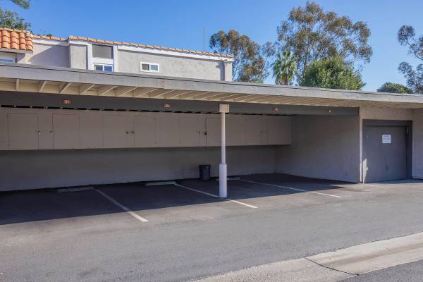 $2,420 / 2br - 812ft2 - 2B/1B, Área de juego, en Oceanside (3760 North Way, Oceanside, CA)63701763708929121