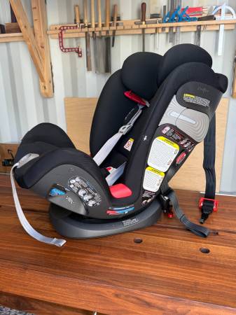 evenflo pivot suite travel system with litemax Evenflo Pivot Xpand Travel System with LiteMax Preemie and Infant Car Seat main image 0