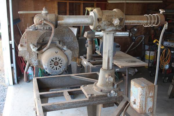 Comet Radial Arm Power Saw - $100 (Boring)63471431342083123