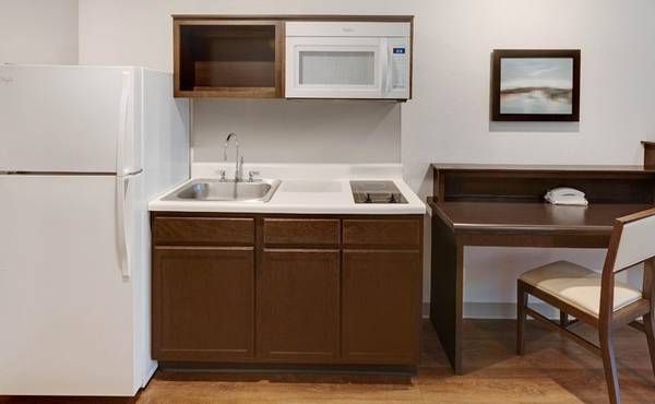 $1,319 / 1br - Affordable Living: Clean, Safe, With a Kitchen (380 W Lyndon B Johnson Fwy, Irving, TX)63796555630467123
