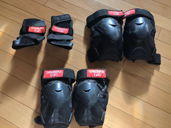 Protective set - knee, elbow pads, wrist guard 1