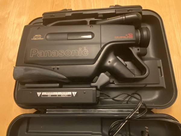 Panasonic Omni MOVIE VHS recorder 1