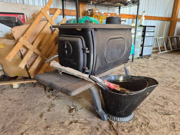 cast iron box wood stove 1