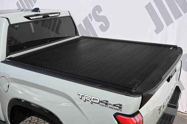 2025 Toyota Tundra 4WD 4x4 - Photo 10