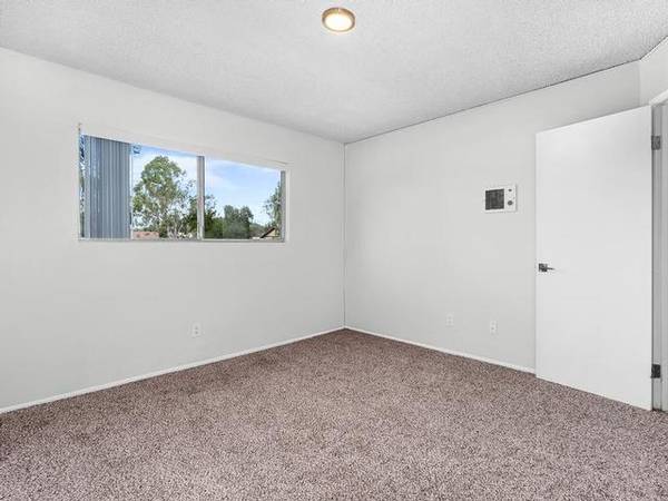 $2,297 / 2br - 920ft2 - Wheel Chair Access, Breakfast Bar (3X2), Close To Eateries (Escondido)63663854567683122