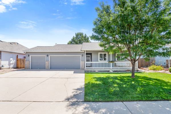 $475,000 / 4br - 2218ft2 - Rancho de 4 habitaciones con garaje para 3 coches (Milliken)64143950888322120
