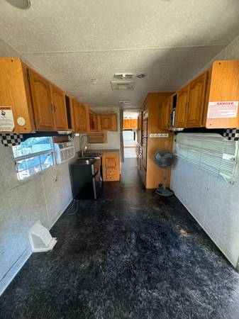 $1,295 En alquiler! $1295 por mes - remolque con patio (El Cajon)63775544127873121