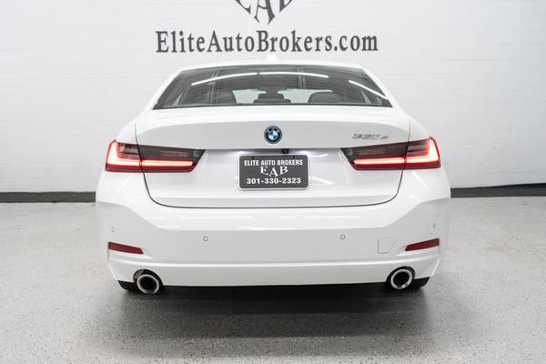 2024 *BMW* *Serie 3* *330e Híbrido Enchufable* Mineral - $33,997 (Elite Auto Brokers)63487285971201123
