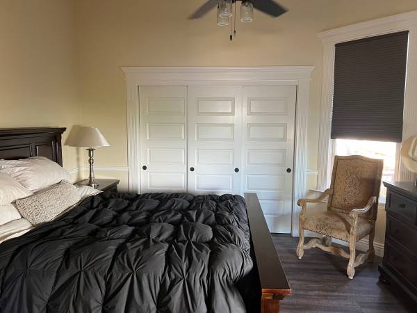 $1,250 / 145ft2 - Suite principal en alquiler (Hollister)63880017031553121