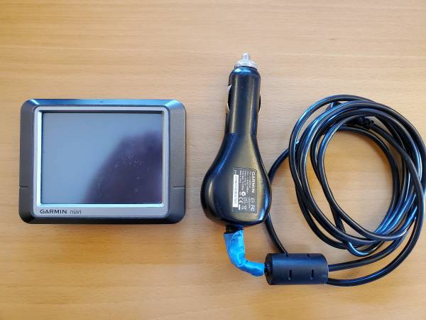 Garmin Nuvi 260 GPS 1
